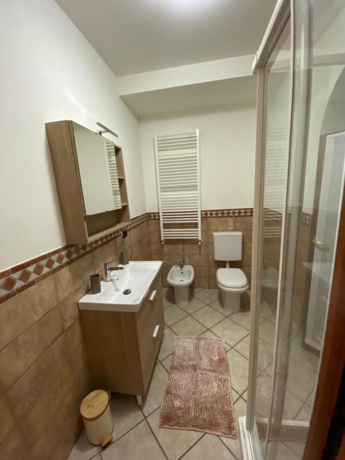 Casa Del Corso Apartment Intra Ngoại thất bức ảnh